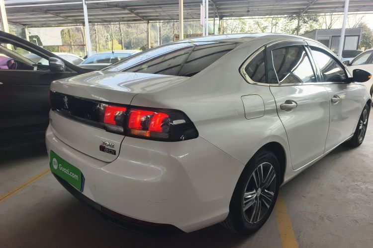 标致308 2018款 1.6L 手动时尚版车身外观7