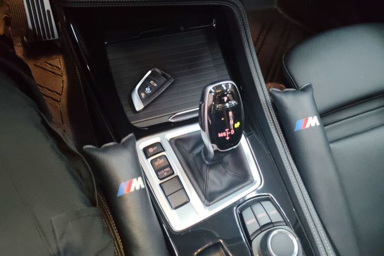 宝马1系 2020款 120i M运动套装局部细节18