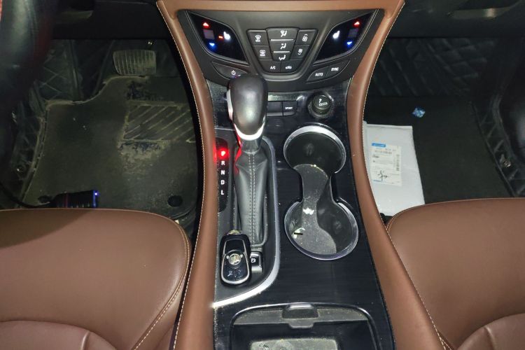 别克 昂科威 2020款 28T 四驱精英型局部细节18