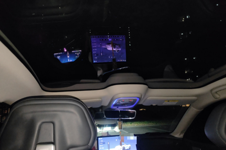 深蓝汽车 深蓝SL03 2022款 1.5L 1200增程版中控内饰22