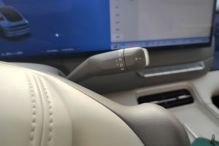 智己汽车 智己LS6 2026款 纯电 Max中控内饰18