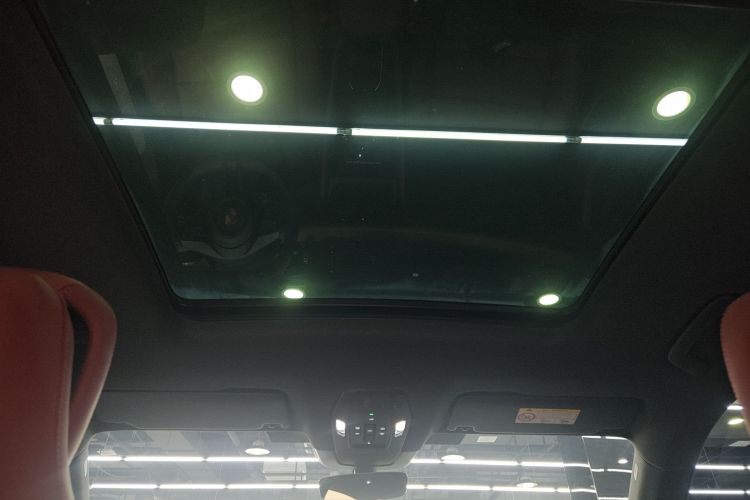 保时捷 Macan新能源 2024款 Macan 长续航版中控内饰22