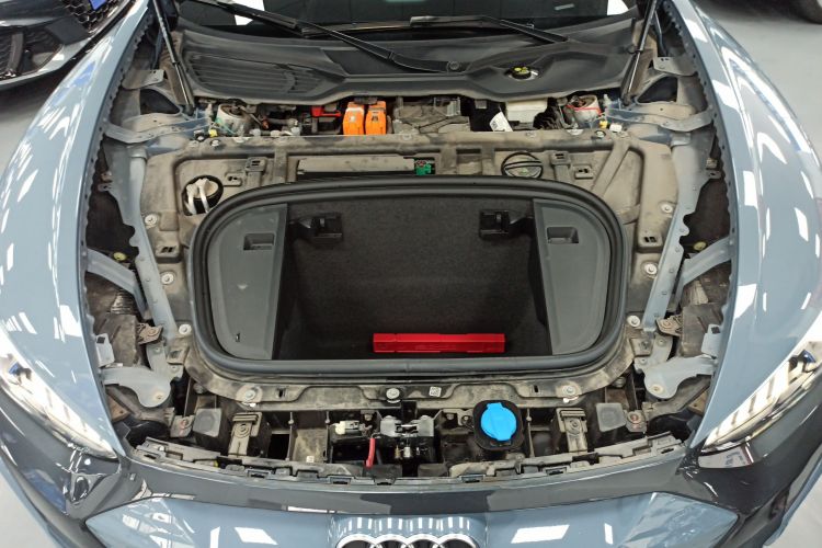 奥迪e-tron GT 2023款 基本型机舱底盘24