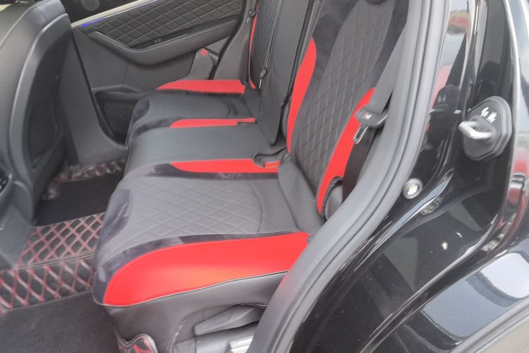 红旗HS5 2019款 2.0T 智联旗享版中控内饰21