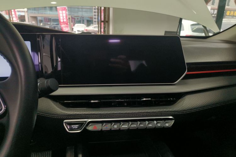 吉利汽车 2022款 缤瑞COOL 1.5T DCT电掣版中控内饰16