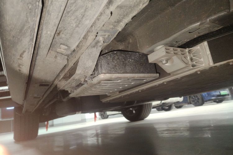 红旗HS7 PHEV 2024款 2.0T PHEV 两驱旗享版 7座局部细节9001