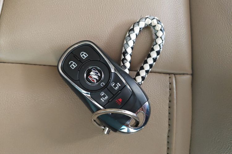 别克GL8 2020款 ES陆尊 653T 尊享型中控内饰11