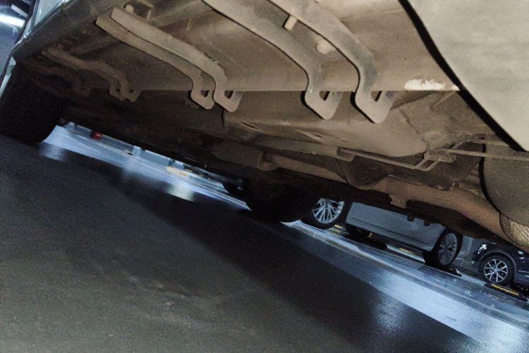 Jeep 指南者 2019款 220T 自动家享版局部细节9003