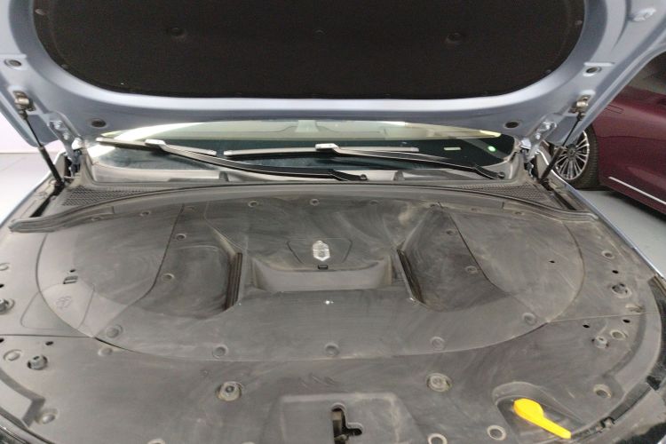 鸿蒙智行 问界M7 2024款 1.5T 四驱Plus版 5座机舱底盘24