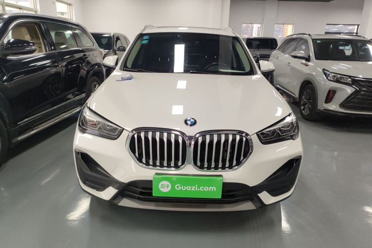 宝马X1 2020款 sDrive25Li 领先型车身外观2