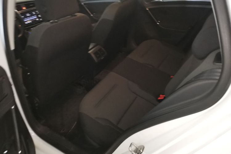 大众 高尔夫 2017款 230TSI 自动舒适百万辆纪念版中控内饰21