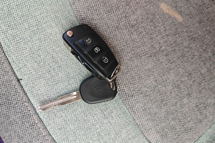 凌宝汽车 凌宝BOX 2022款 卓文君版中控内饰7001