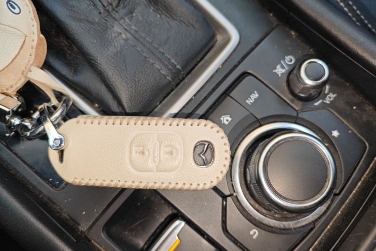 马自达CX-4 2020款 2.0L 自动两驱蓝天活力版中控内饰7001