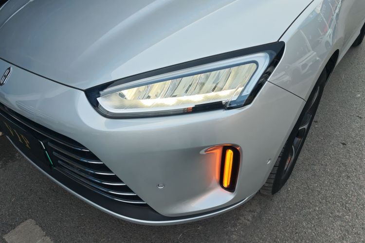 鸿蒙智行 问界M5 2022款 增程四驱性能版局部细节36