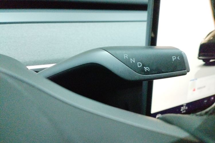 特斯拉 Model Y 2023款 后轮驱动版局部细节18