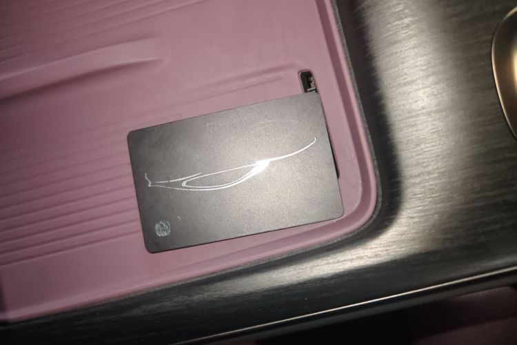 小米汽车 小米SU7 2024款 四驱超长续航高阶智驾Max版中控内饰7001