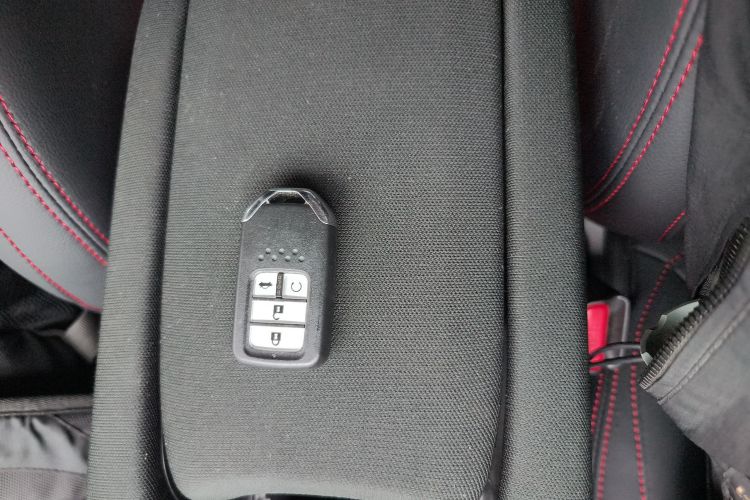 本田 思域 2016款 220TURBO CVT豪华版中控内饰11