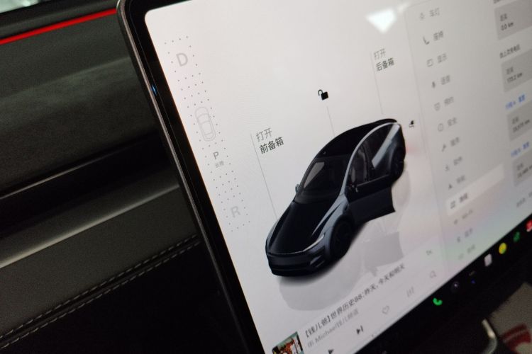 特斯拉 Model Y 2025款 后轮驱动 首发版中控内饰18