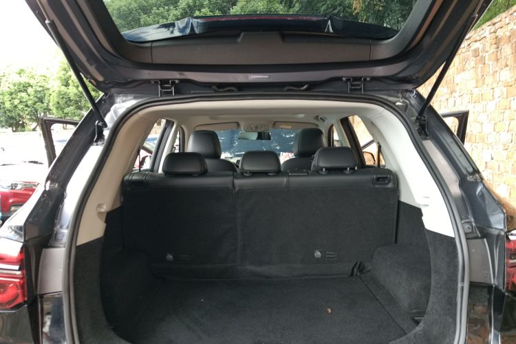 荣威RX5 2021款 PLUS 300TGI 自动Ali国潮豪华荣麟版局部细节23