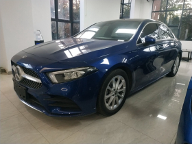 奔驰A级 2022款 A 200 L 运动轿车动感型