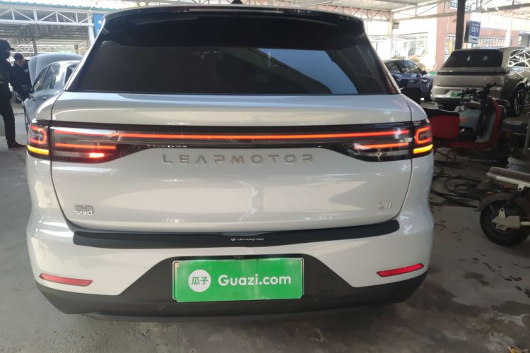 零跑汽车 零跑C11 2023款 增程 200舒享版车身外观6