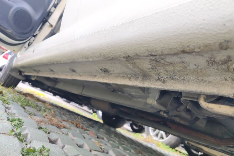 铃木 奥拓 2013款 改款 1.0L 手动舒适型局部细节9002