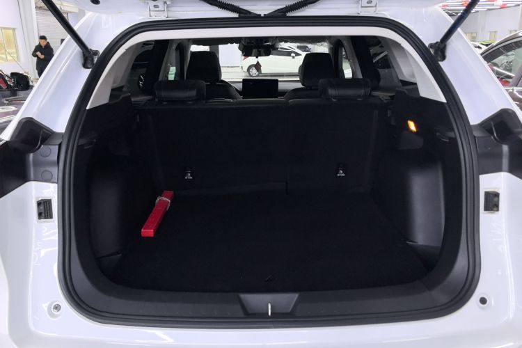 哈弗H6 2023款 国潮版 1.5T 自动冠军版机舱底盘23