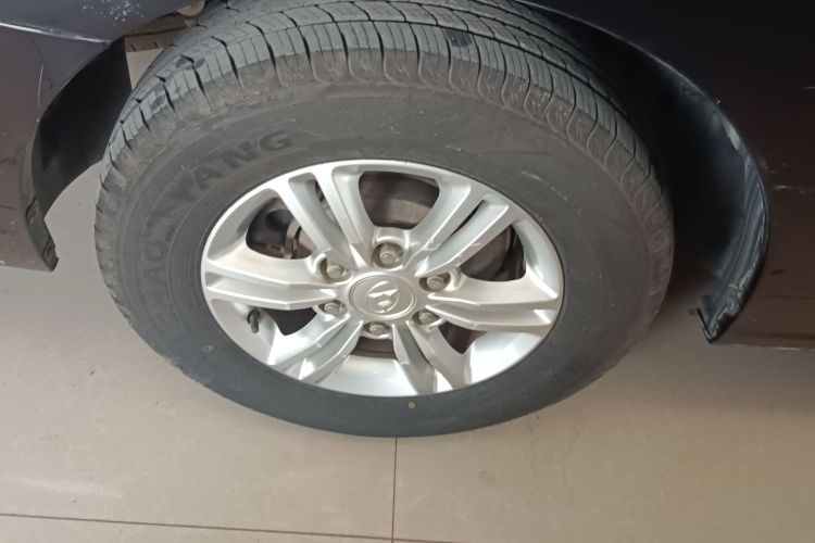 上汽大通MAXUS 大通G10 2016款 1.9T 自动精英版 柴油 国V车身外观6008