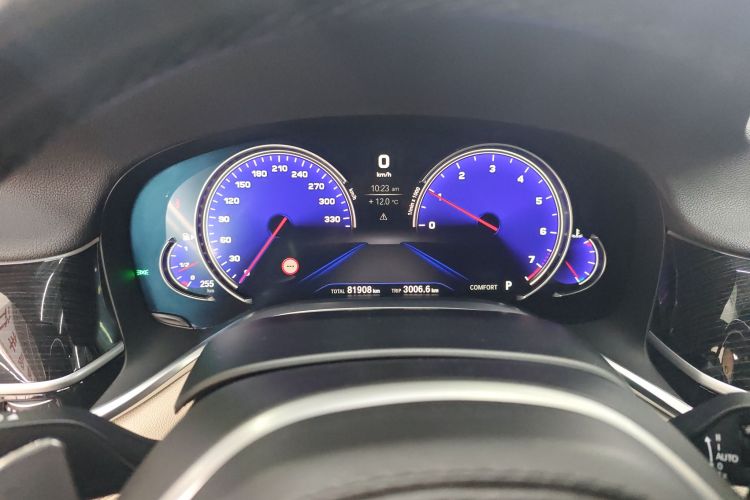 宝马7系 2018款 730Li 领先型 M运动套装局部细节14