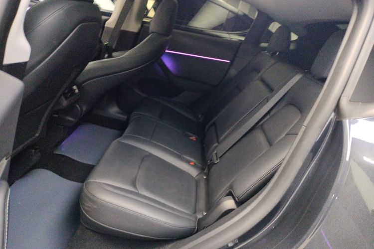 特斯拉 Model Y 2024款 长续航全轮驱动版中控内饰21