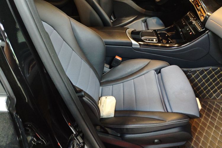 奔驰EQC 2022款 EQC 350 4MATIC局部细节41