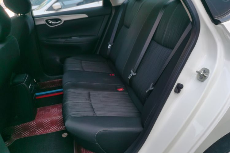 日产 轩逸 2022款 经典 1.6XE CVT舒适版中控内饰21