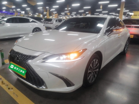 雷克萨斯ES 2022款 200 卓越版