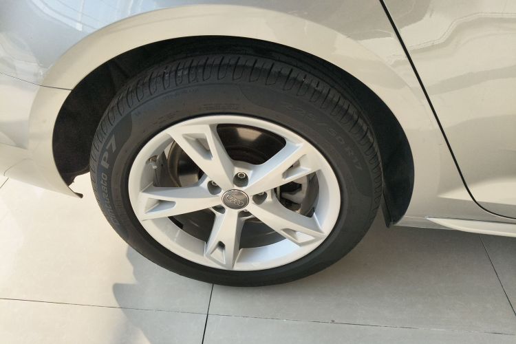 奥迪A4L 2017款 40 TFSI 时尚型车身外观6008