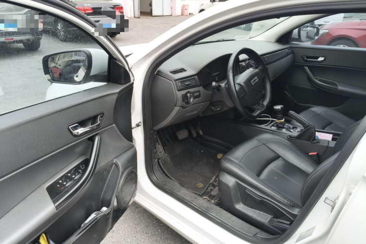 观致3 2018款 三厢 1.6L 自动领先型中控内饰20