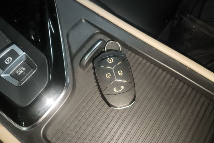 领克02 2019款 1.5T DCT两驱耀Pro版 国VI中控内饰11