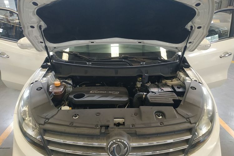 东风风光 风光580 2018款 1.5T CVT豪华型机舱底盘24