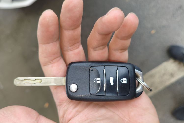 长安 逸动 2016款 1.6L 自动风尚型中控内饰11