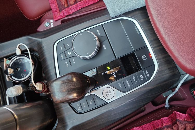 宝马X3 2023款 xDrive30i 领先型 M曜夜套装中控内饰18