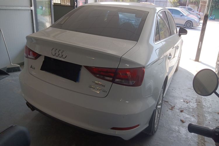 奥迪A3 2016款 Limousine 35 TFSI 进取型车身外观7