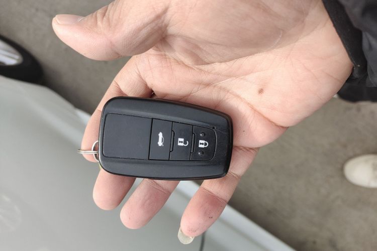 丰田 雷凌 2021款 185T CVT豪华版中控内饰11