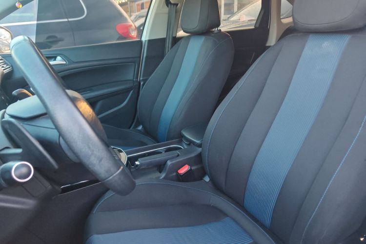 标致308 2019款 230THP 自动豪华版 国VI中控内饰19