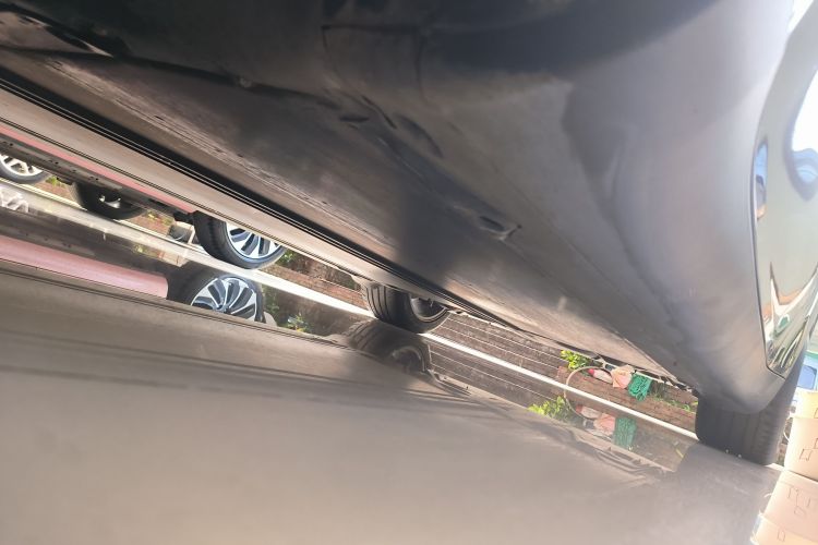 特斯拉 Model Y 2022款 后轮驱动版局部细节9002