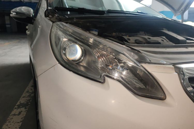 标致2008 2015款 1.6L 自动玩酷版车身外观6006