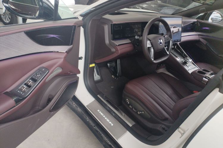 腾势Z9GT 2024款 1100四驱Ultra版中控内饰20