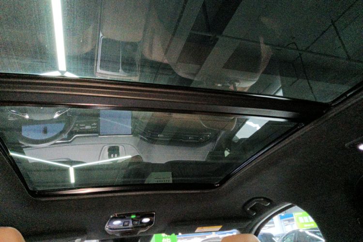 蔚来ES8 2020款 580KM 签名版 六座版中控内饰22