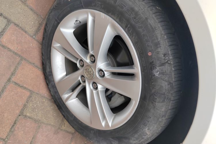 别克 君威 2017款 20T 豪华型车身外观6007