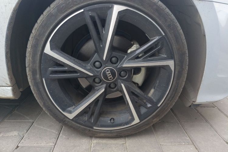 奥迪A3 2022款 Sportback 35 TFSI 时尚运动型车身外观10