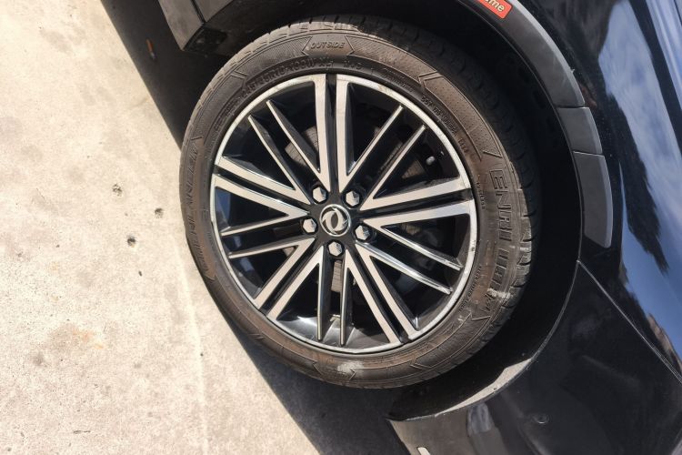 东风风神 东风A9 2016款 1.8T 尊贵型车身外观10