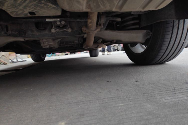 理想汽车 理想ONE 2020款 增程6座版局部细节9009